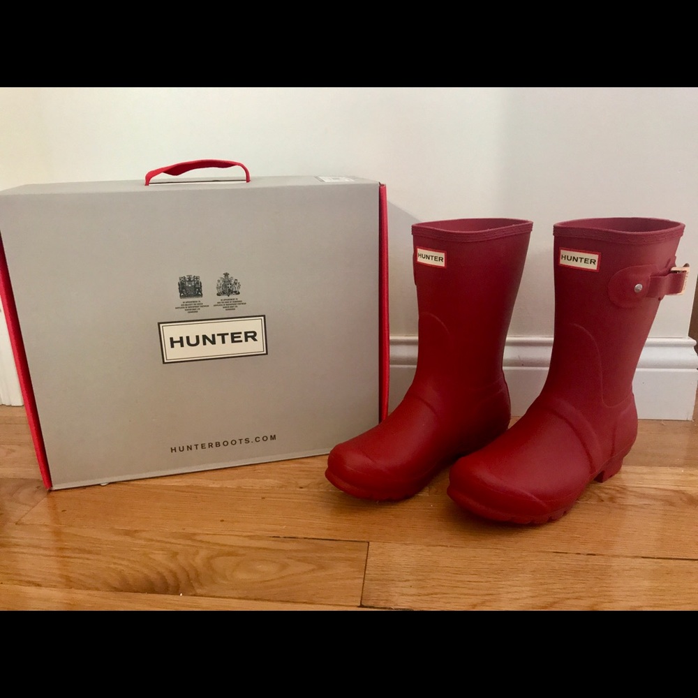 Women’s Hunter Original Short Red Boots SZ 7